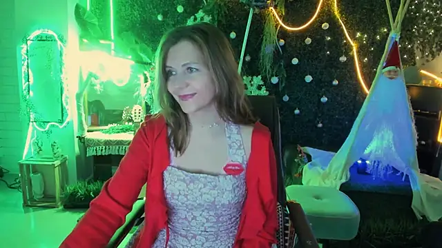 NicoleHitman live sex cam