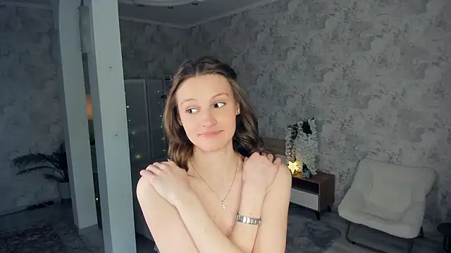 LianneBynon's cam snapshot