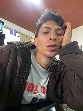 ApoloCruz live sex cam