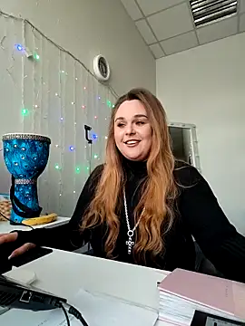 Juicy_PeachLux's cam snapshot