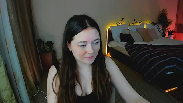 AlluringLookk's cam snapshot