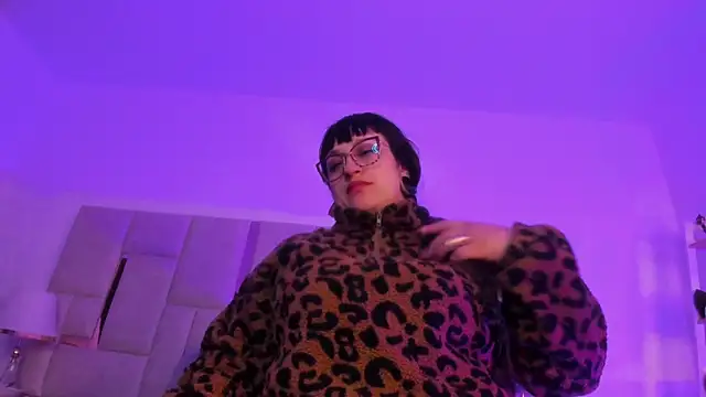 Violett_Sinclair's cam snapshot