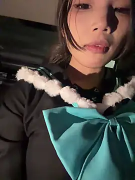 Yiyi-707's cam snapshot