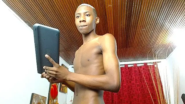 Miilo18 live sex cam