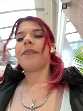 RiriRoseey live sex cam