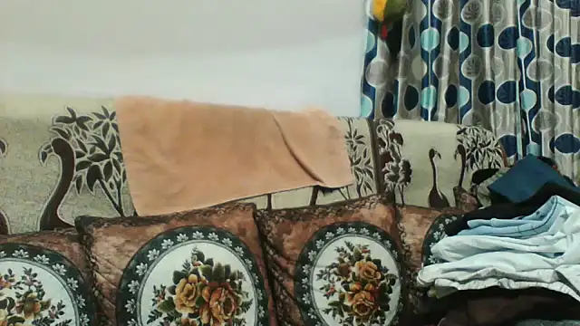 shalini_fire live sex cam