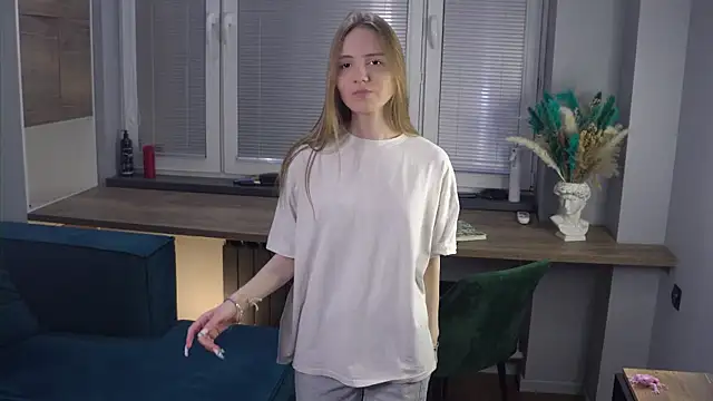 FranciscaGaring's cam snapshot