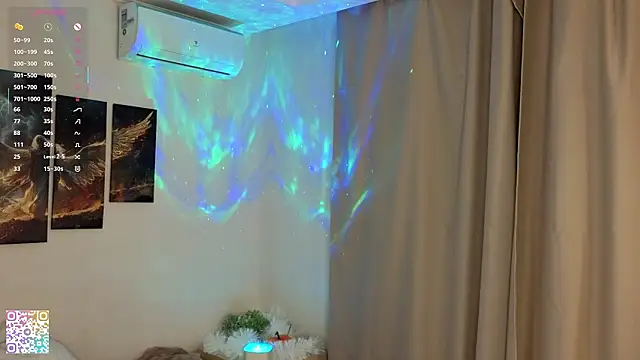 DavinaParady's cam snapshot