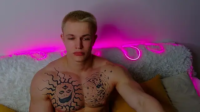 SterlingNoir live sex cam