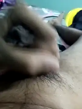 hOrnybOy_369 live sex cam