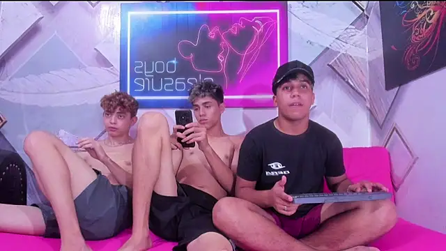 Roman_cute's cam snapshot