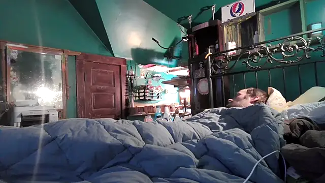 charactrzero's cam snapshot