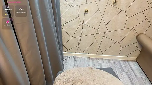 sofiasuperplus's cam snapshot