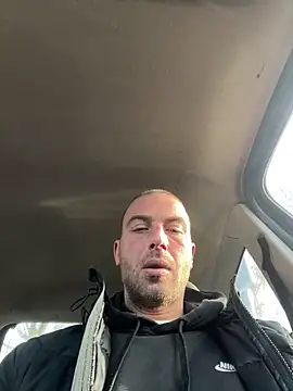 Rotteei1 live sex cam