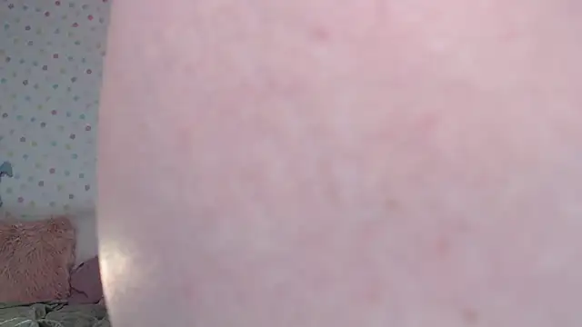 little_paw_'s cam snapshot