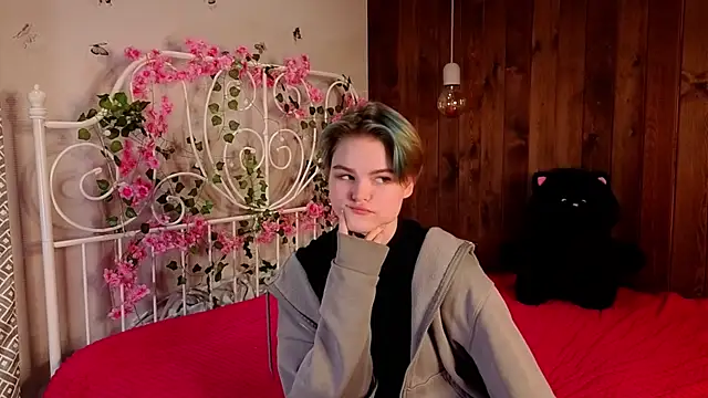 RoyceCamon's cam snapshot