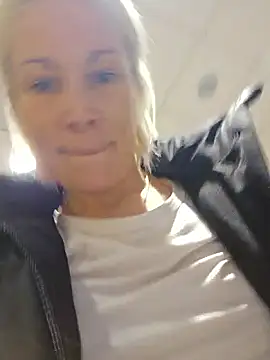 Sunny-Sin's cam snapshot