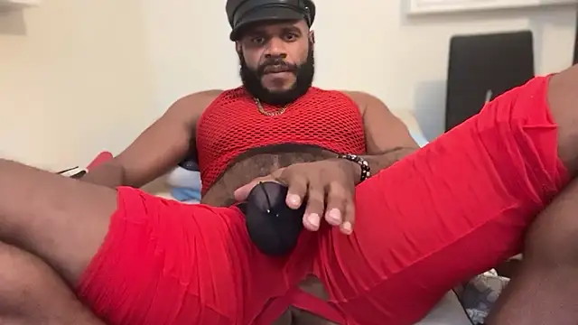 Piercedmuscle80 live sex cam