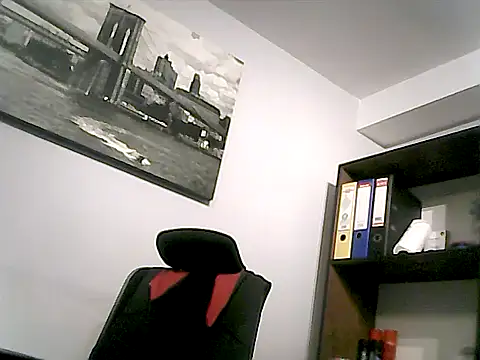 mastercharisma35's cam snapshot