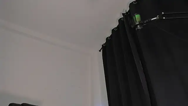 nathan_blake live sex cam