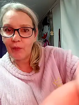 irinamaux live sex cam