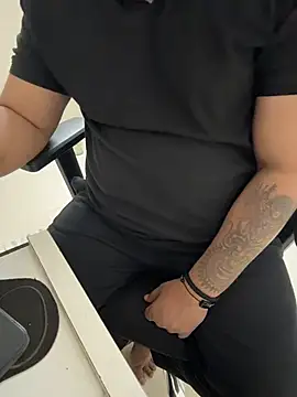 FlirtyxBoy live sex cam