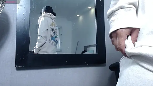 Liiamthompson live sex cam