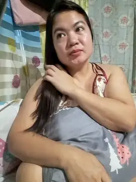 Eurelle_89 live sex cam