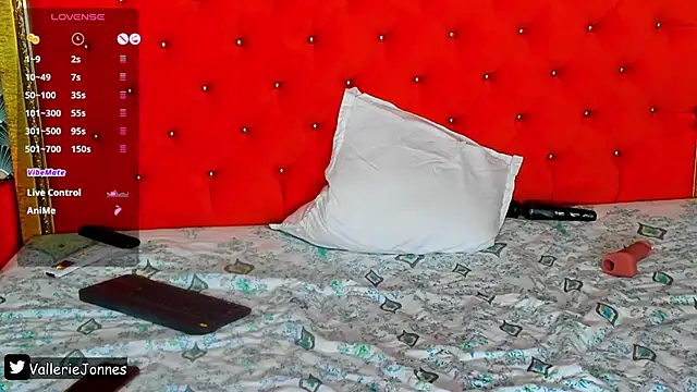VallerieJones's cam snapshot