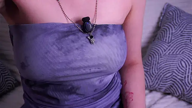 MindaGuyett's cam snapshot