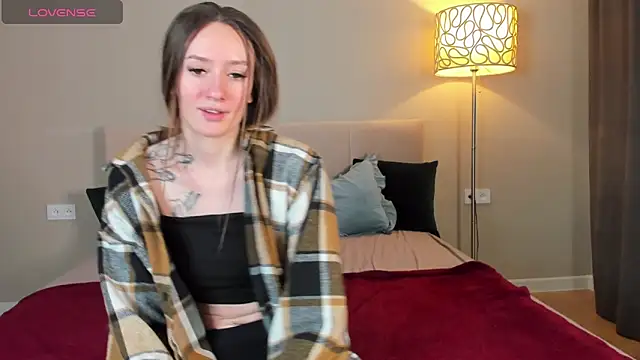 cutienaughtygirl's cam snapshot