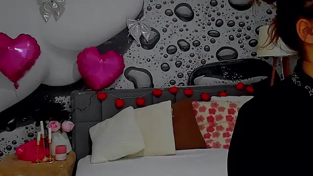 AlmaFancy's cam snapshot