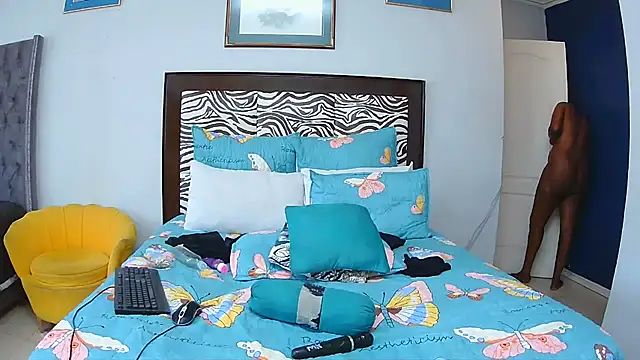 SexyCurves9's cam snapshot