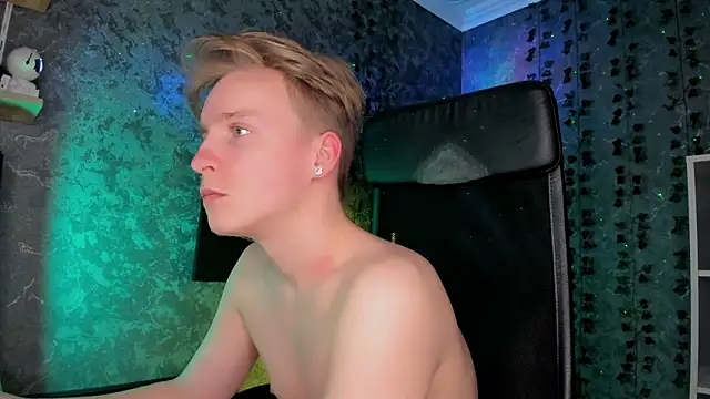 AlexxSweet live sex cam