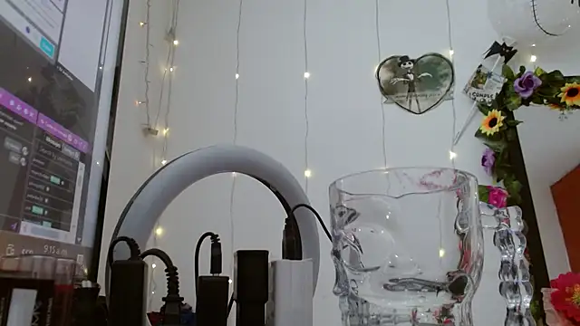 miss_evoleth2's cam snapshot