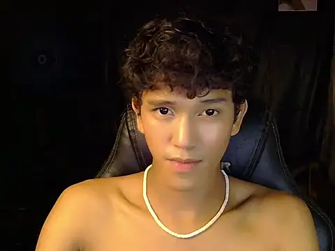 hugekenbigcock live sex cam