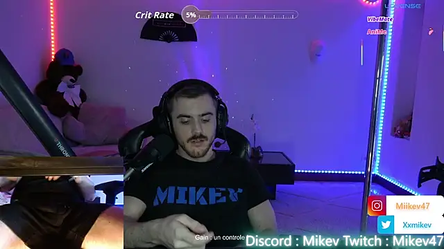 Mikev live sex cam