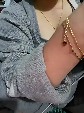 Emily-lonely's cam snapshot