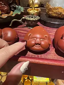 Queen-of-Love's cam snapshot