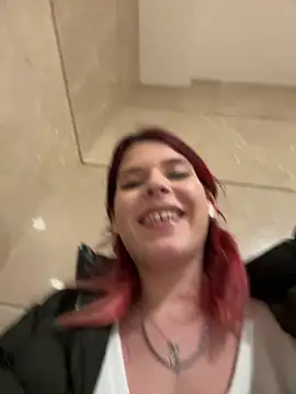 RiriRoseey live sex cam