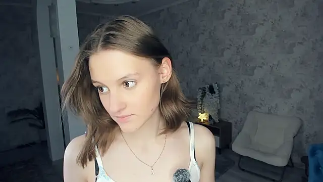 LianneBynon's cam snapshot