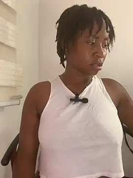 MISSMAYSROOM's cam snapshot