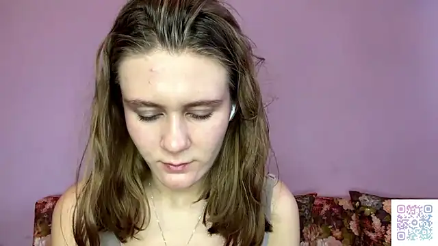 EmiliBreeze's cam snapshot