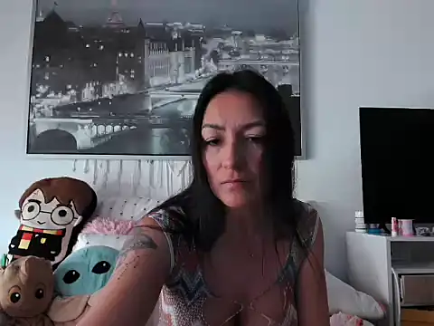 Yulian_Milf's cam snapshot