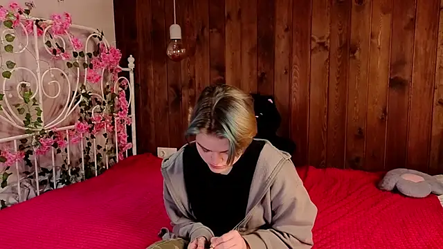 RoyceCamon's cam snapshot