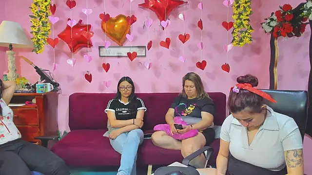 lesbiancuple's cam snapshot