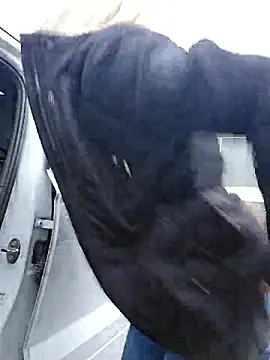 Sunny-Sin live sex cam