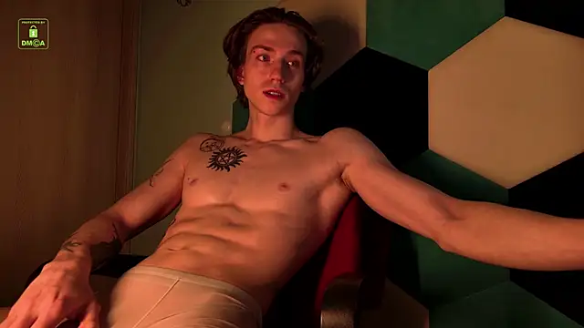 ares_pallini's cam snapshot