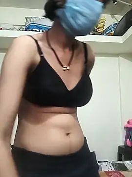 Shivani2002's cam snapshot