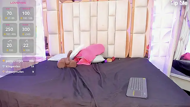 Sarah_Adamss's cam snapshot